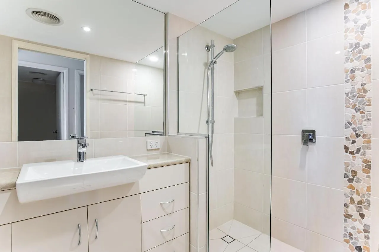 Coral Sea Apartments Maroochydore 3*,