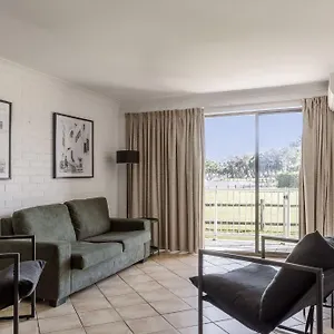 Main Aparthotel